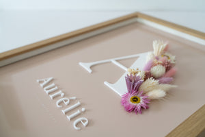 Letterkader Nude met droogbloemen
