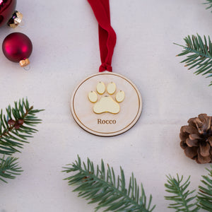 Kerstornament met gouden pootje en naam van je huisdier