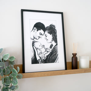 Gegraveerd familieportret op acryl met zwarte invulling in geschetste stijl