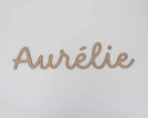 Houten geschreven naam voor babykamer